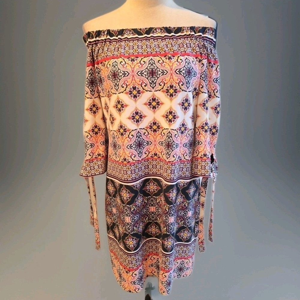 242 Vince Camuto Off-Shoulder Pink & Cream Patterned Mini Shift Dress